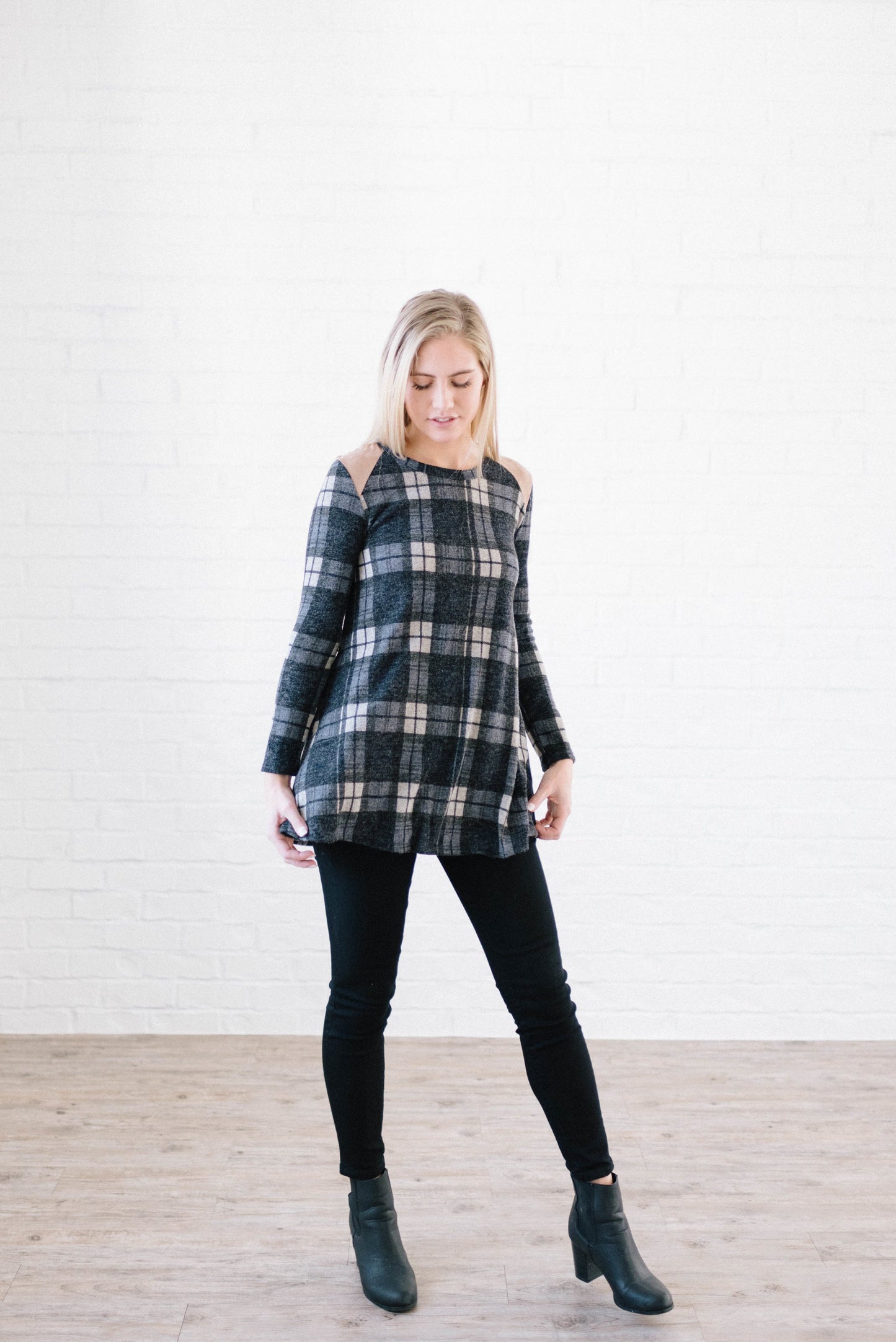 Amber Plaid Tunic in Navy