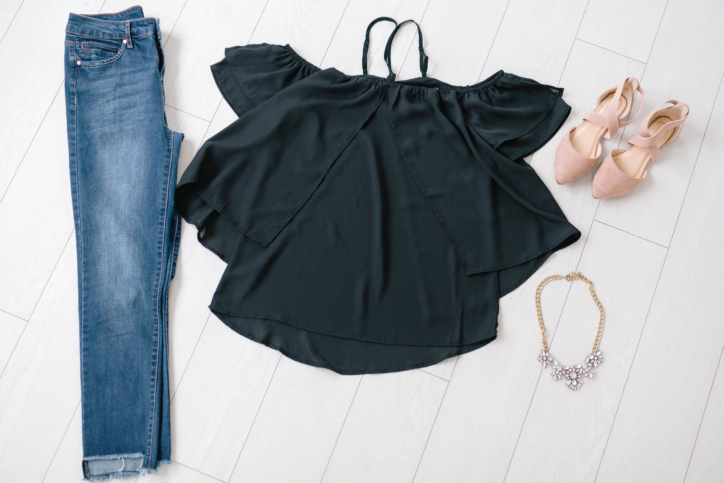 Belfair Shoulders Top In Black