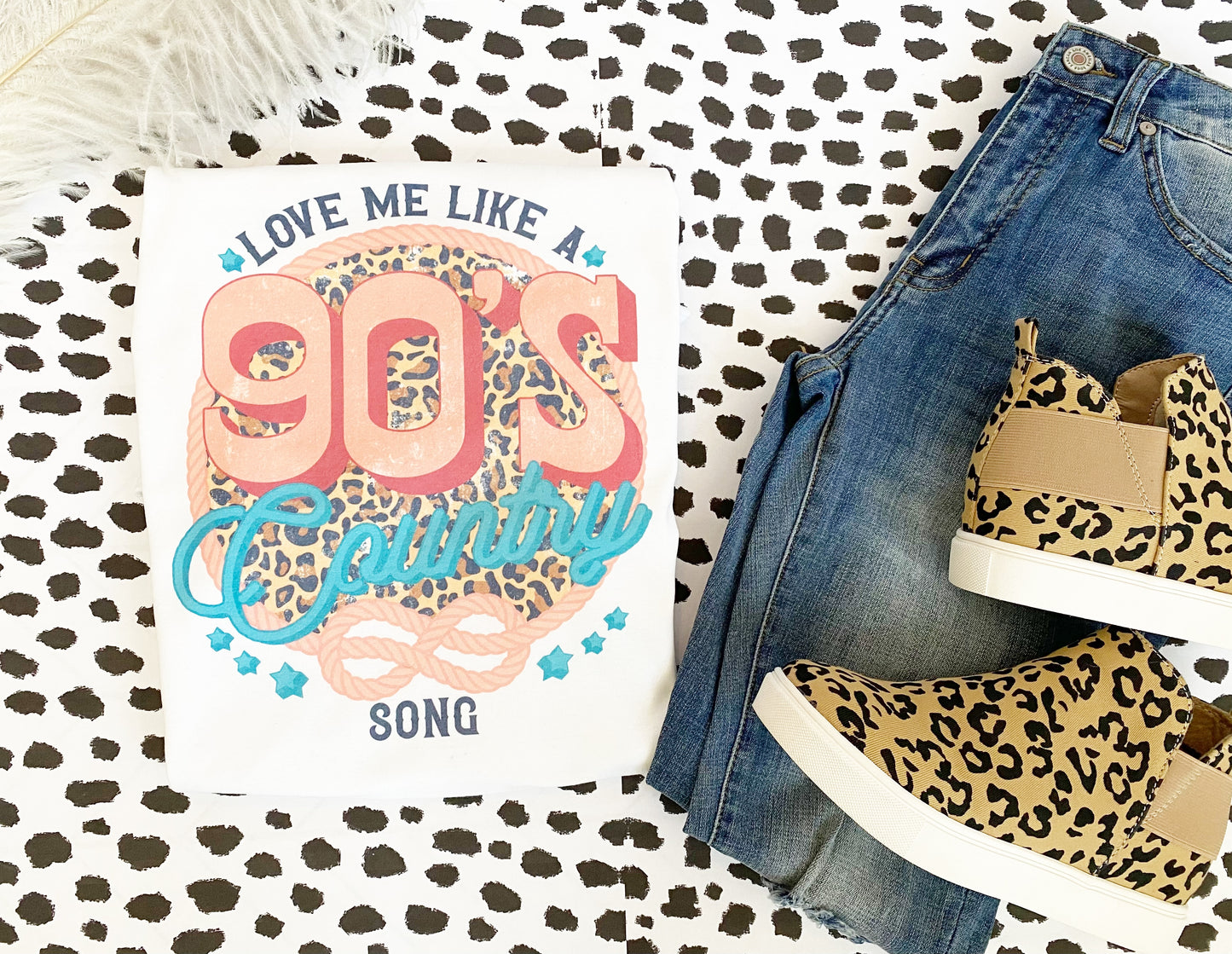 Love me like a 90’s Country Song Letter Tee/ Sweatshirt