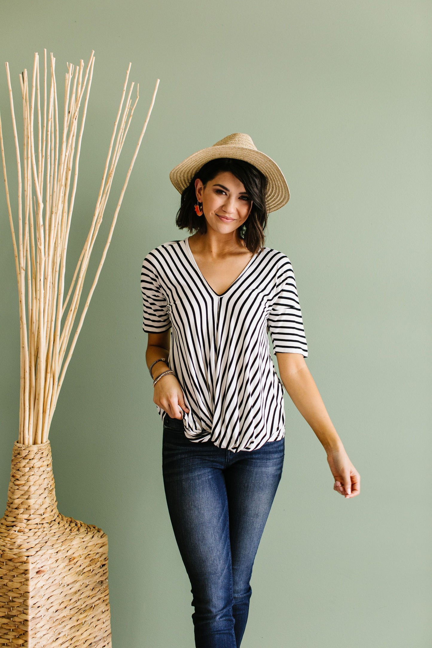 Meeting On The Homefront Top In Ivory