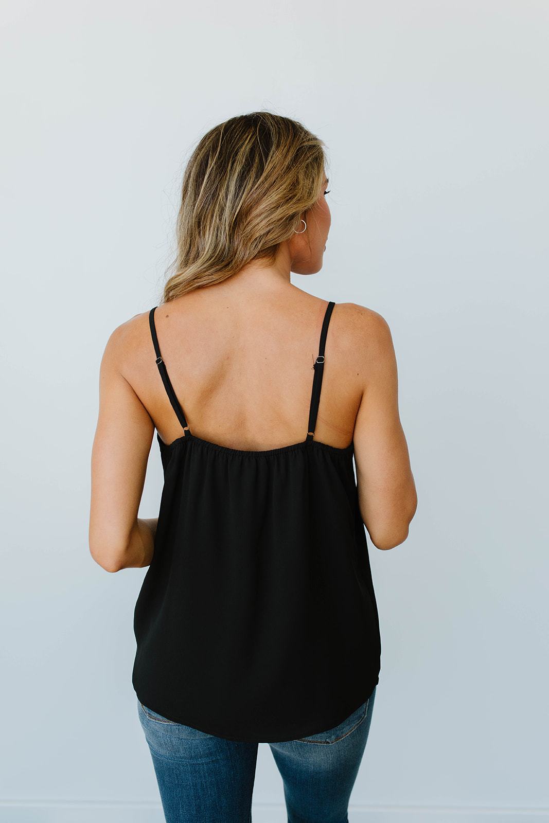 Subtle Scalloped V-Neck Cami In Black