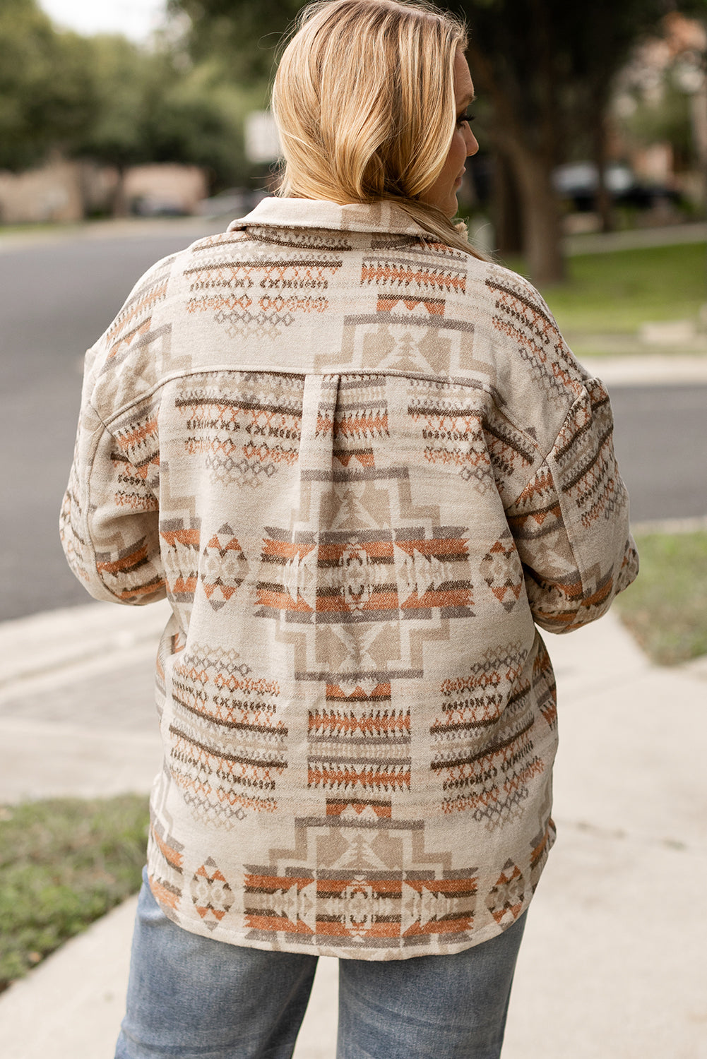 White Aztec Geometric Print Pockets Plus Size Jacket