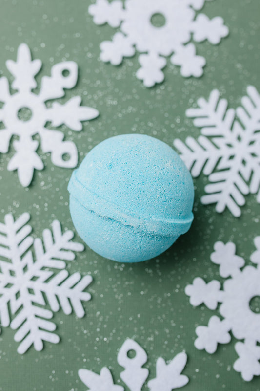 Cottage Garden Bath Bomb in Blue Christmas