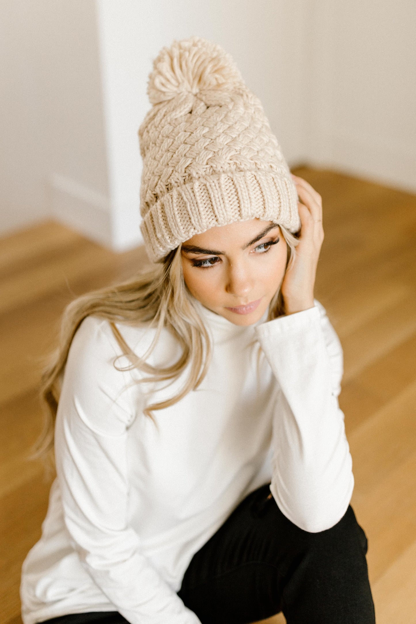 Bella Knit Beanie in Cream