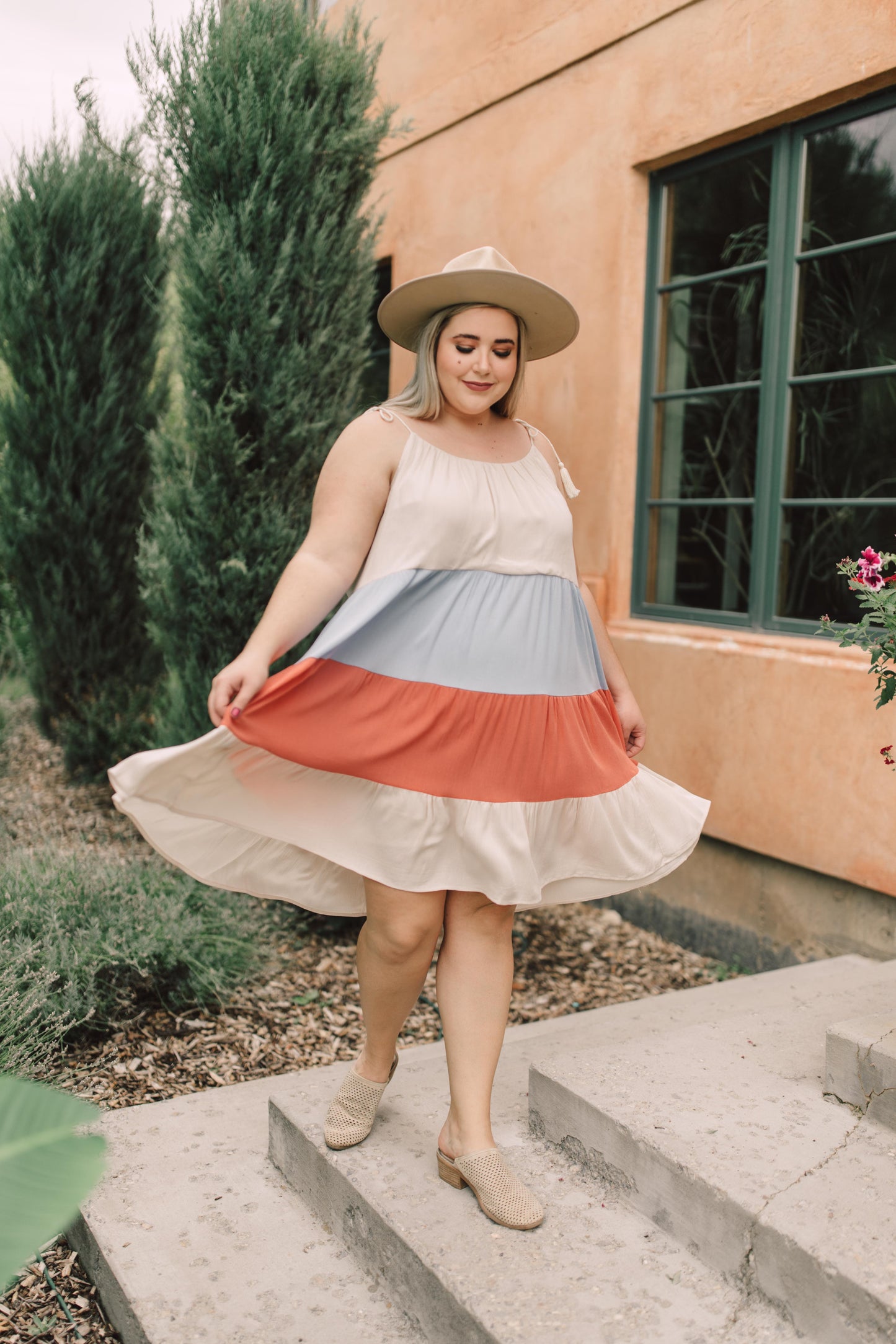 Color Block Ruffles Midi Dress In Coral