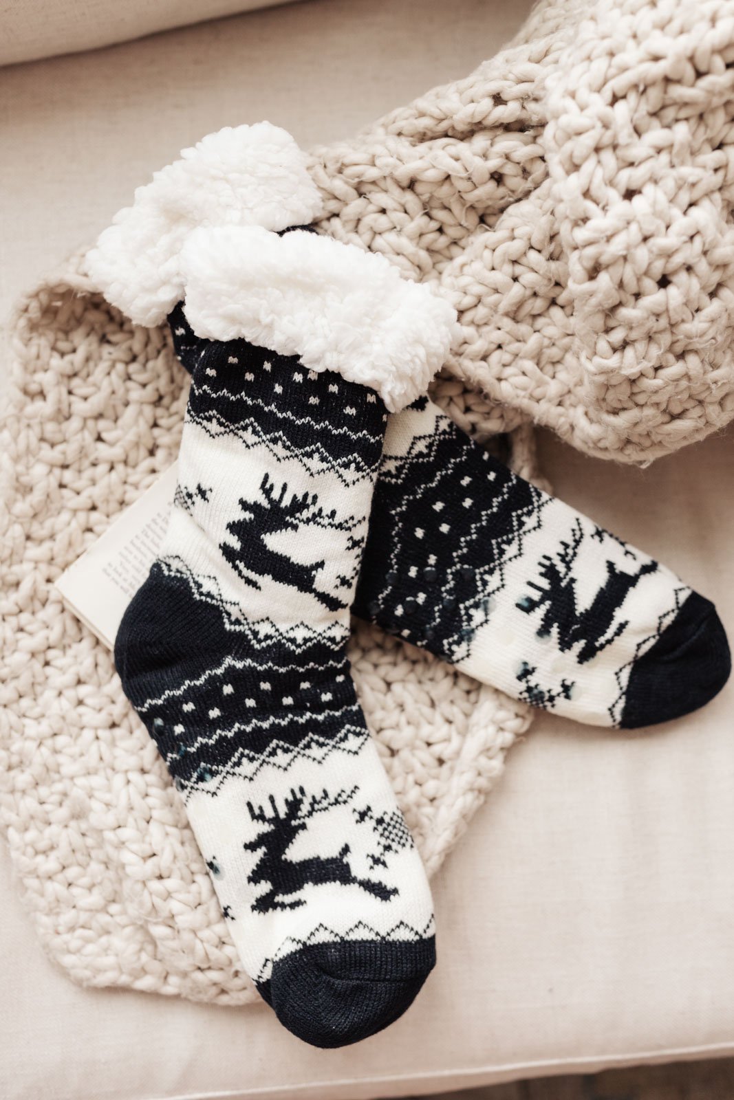 Fuzzy Holiday Socks In Black
