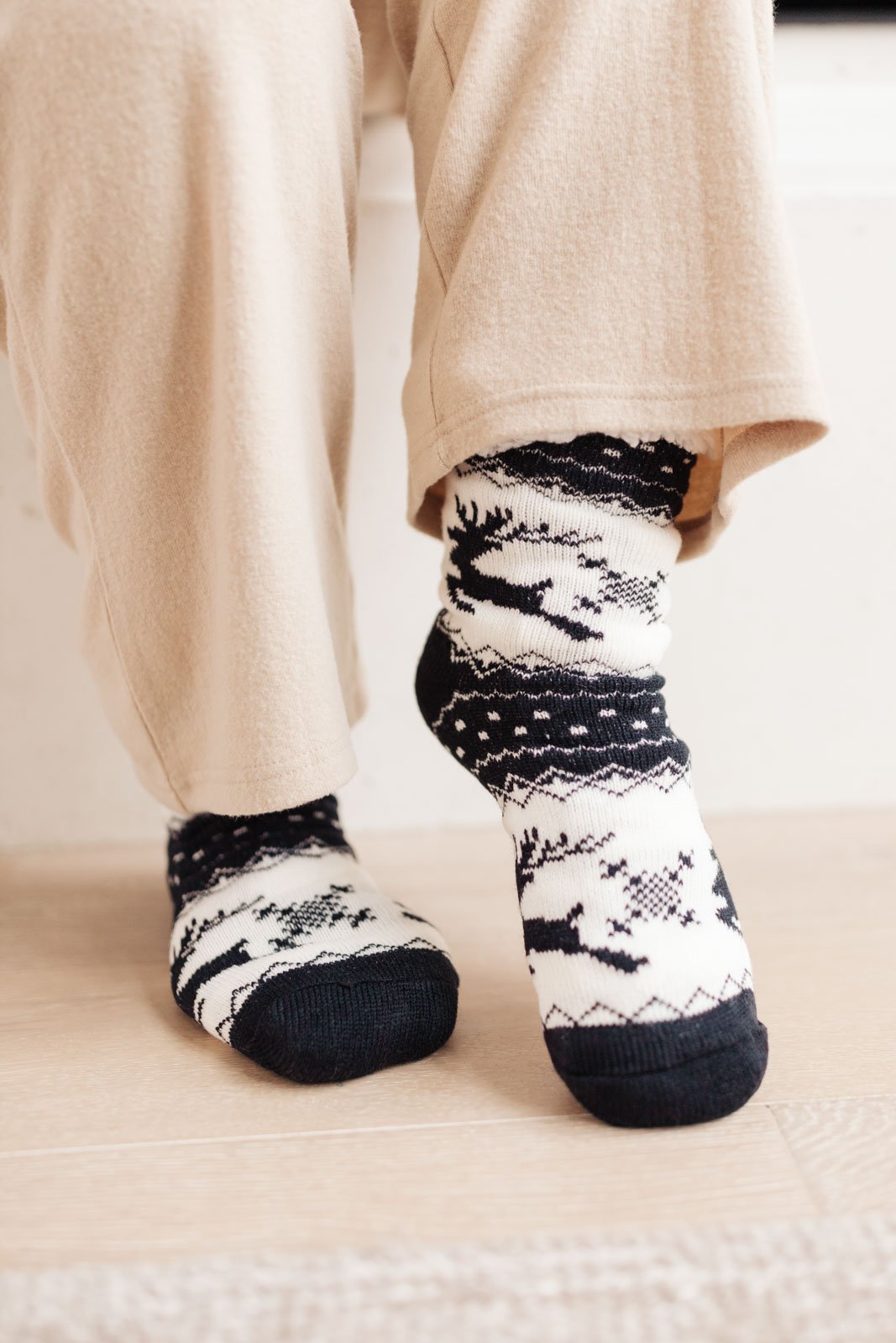 Fuzzy Holiday Socks In Black