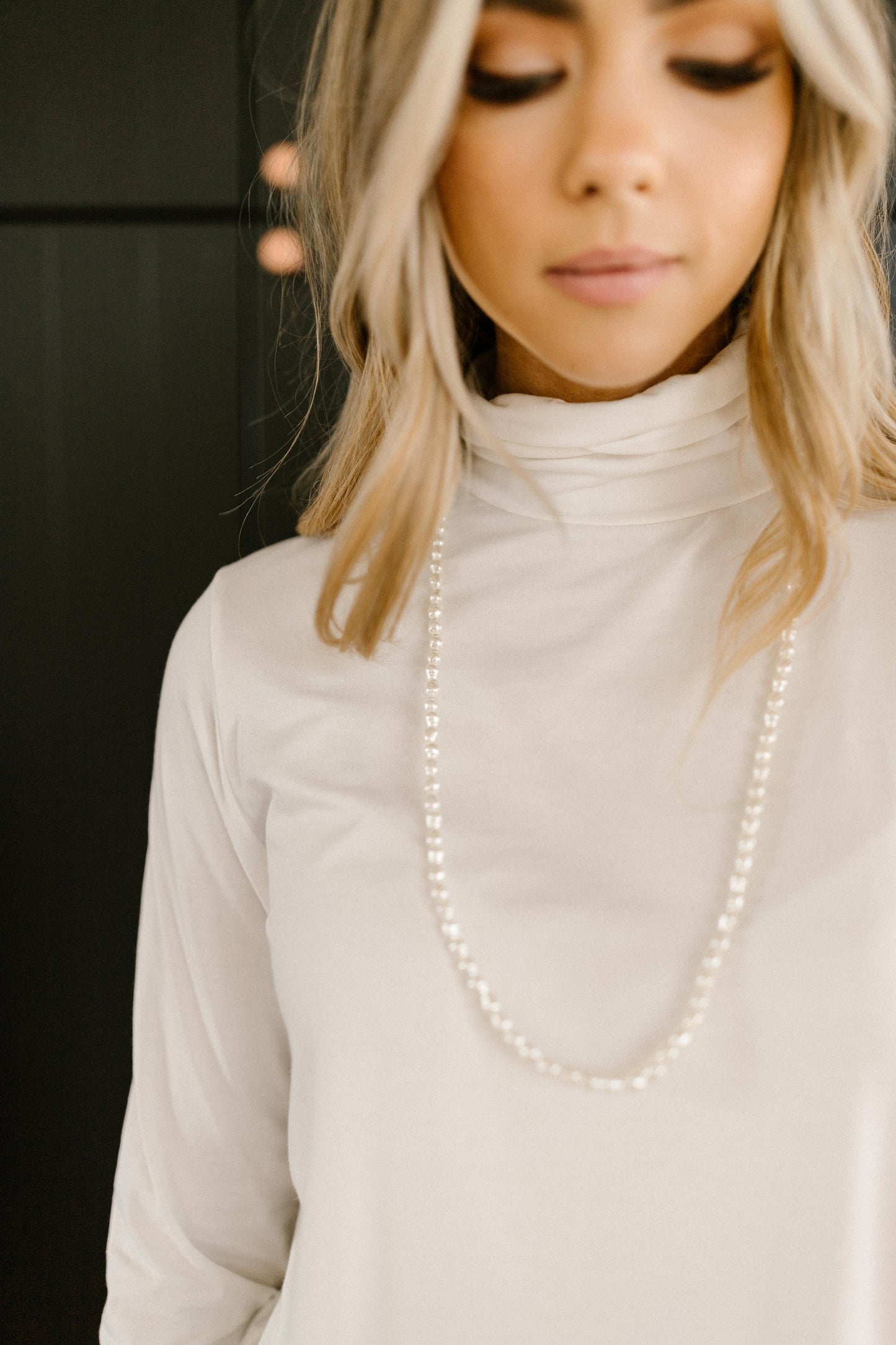 Many Occasions Pearl Lanyard