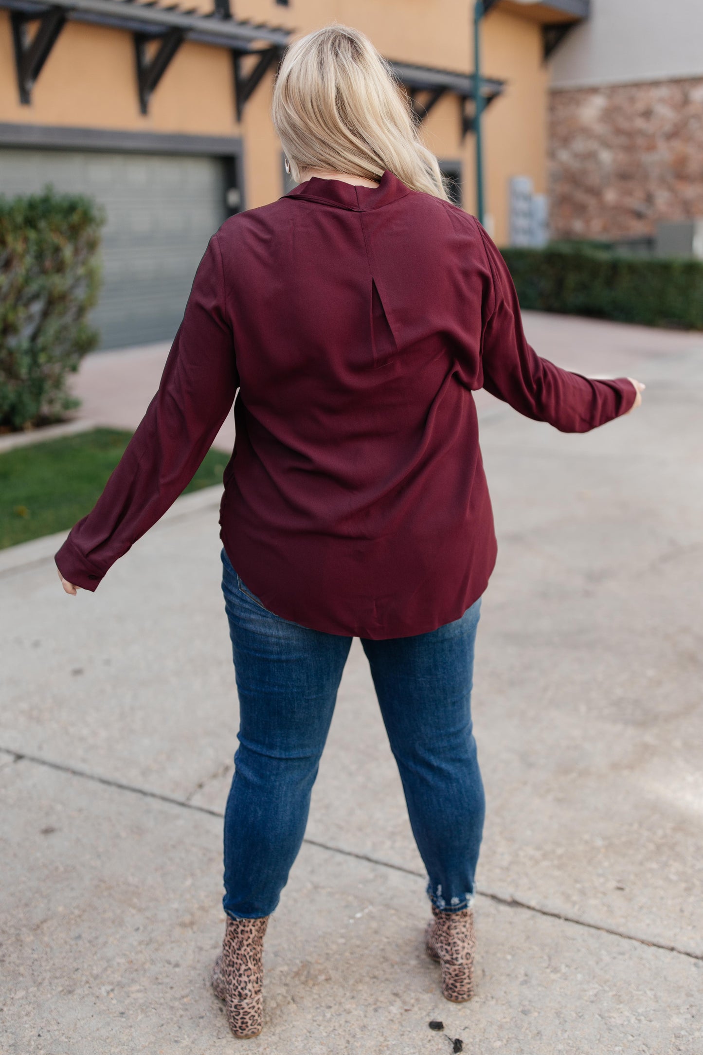 Office Miss Top in Burgundy