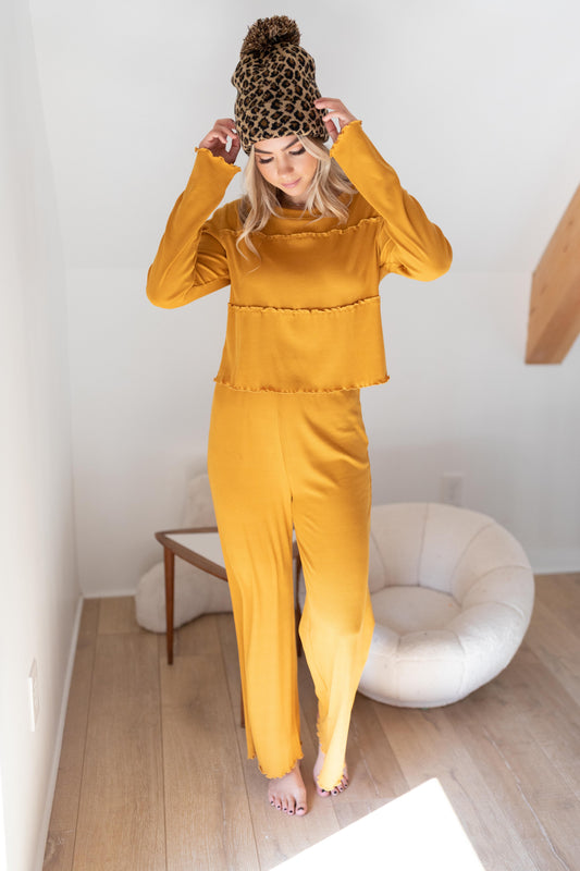 Ruffly Daffodil Top