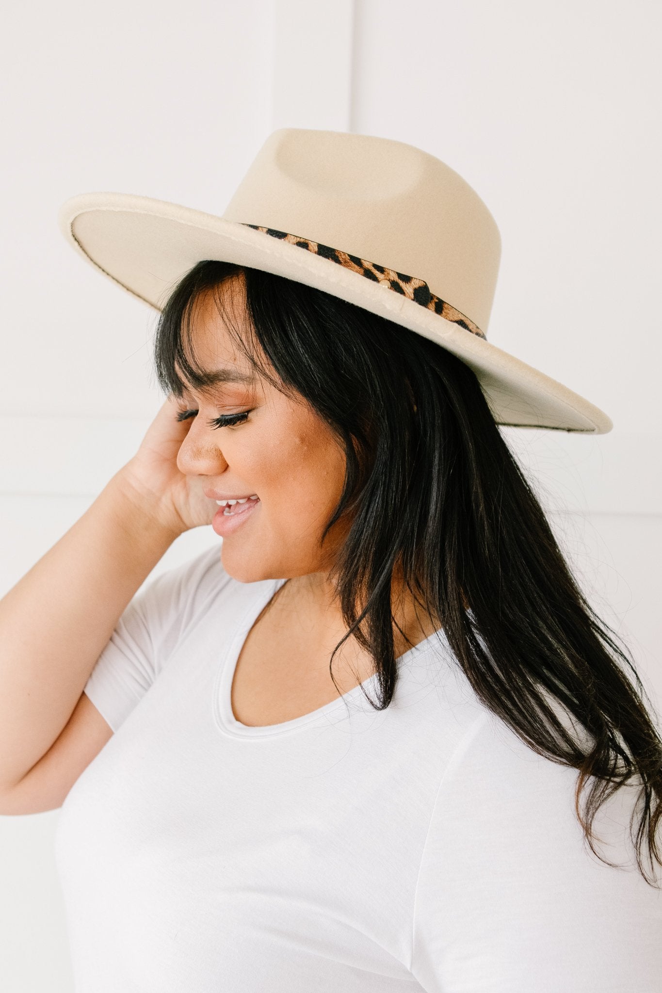 Stripe Of Sassy Hat in Ivory