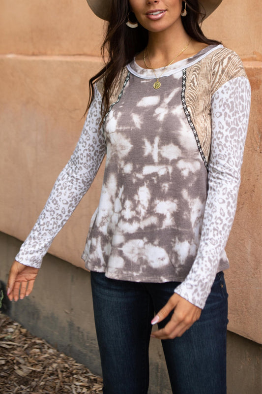 Trend in Taupe Top
