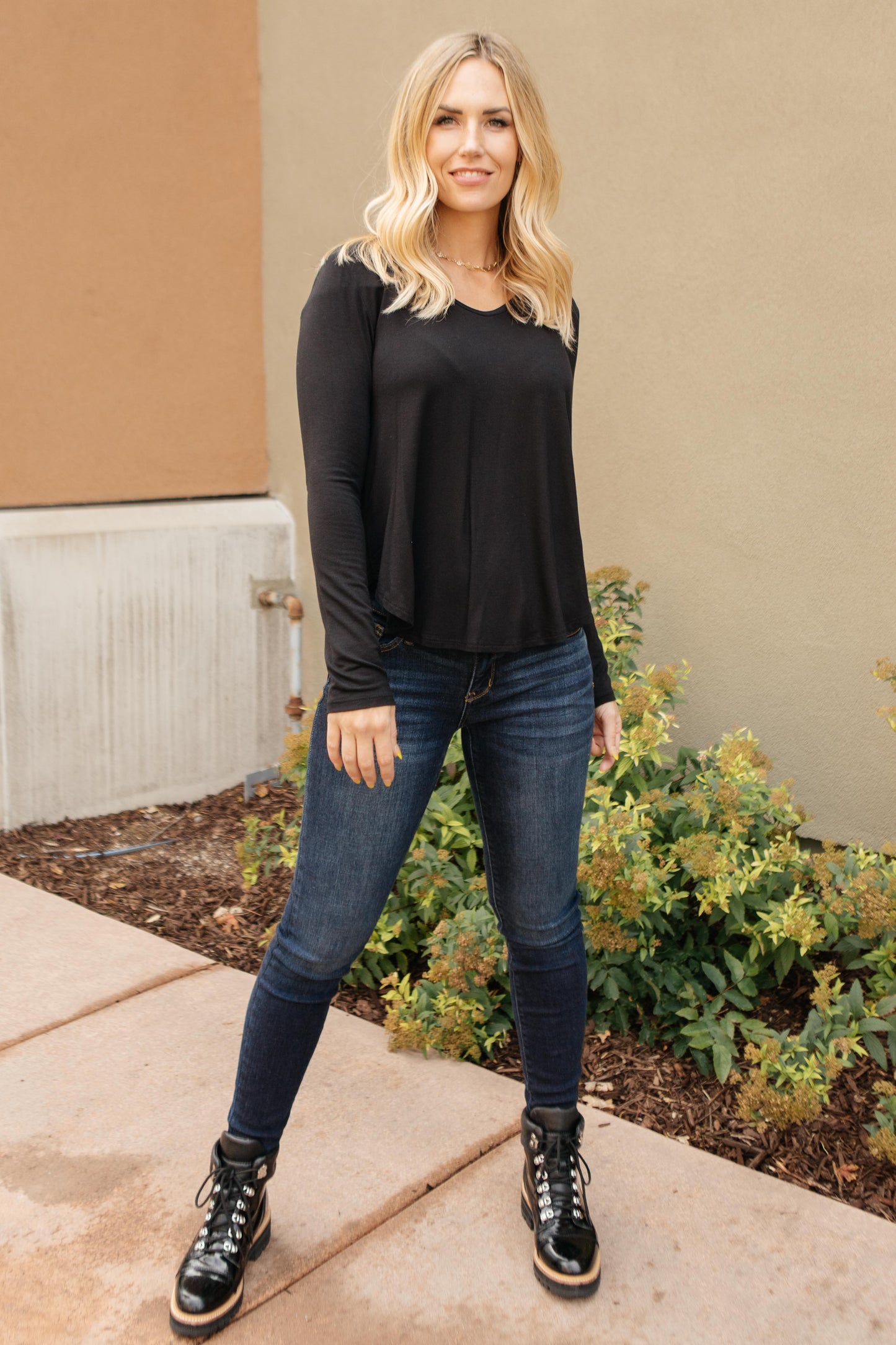 The Wendi Top in Ebony
