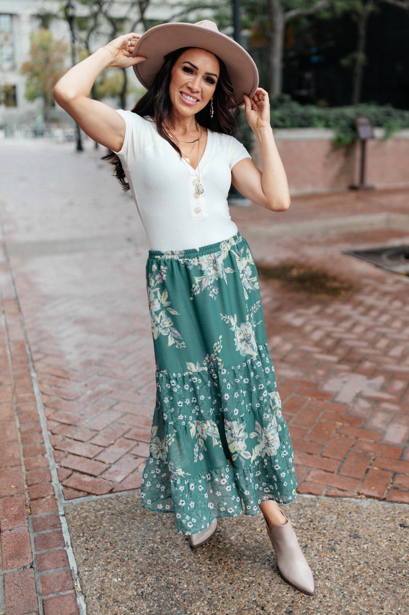 Zoe Floral Middi Skirt in Hunter Green