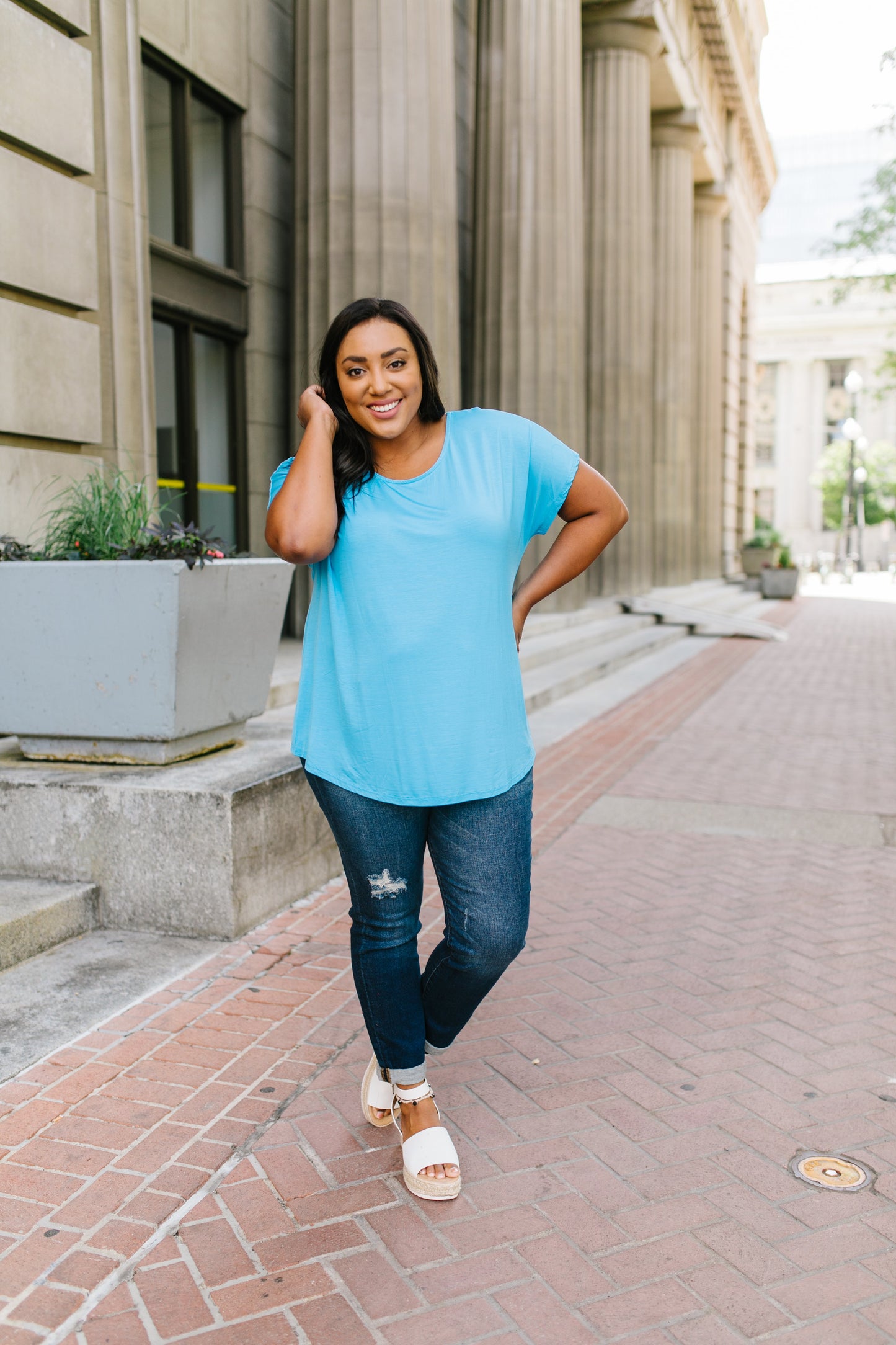 Behind My Back Tee In Turquoise