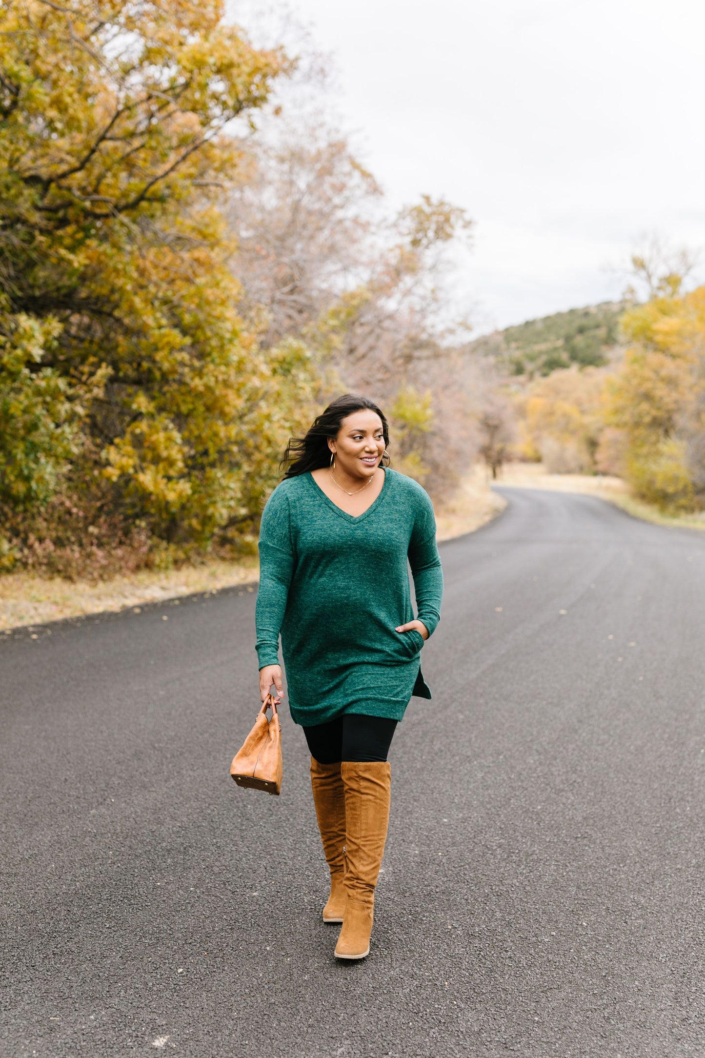 Brushed Melange V-Neck Sweater In Hunter Green