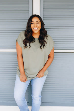 Chelsea Rolled Sleeve Top In Light Olive