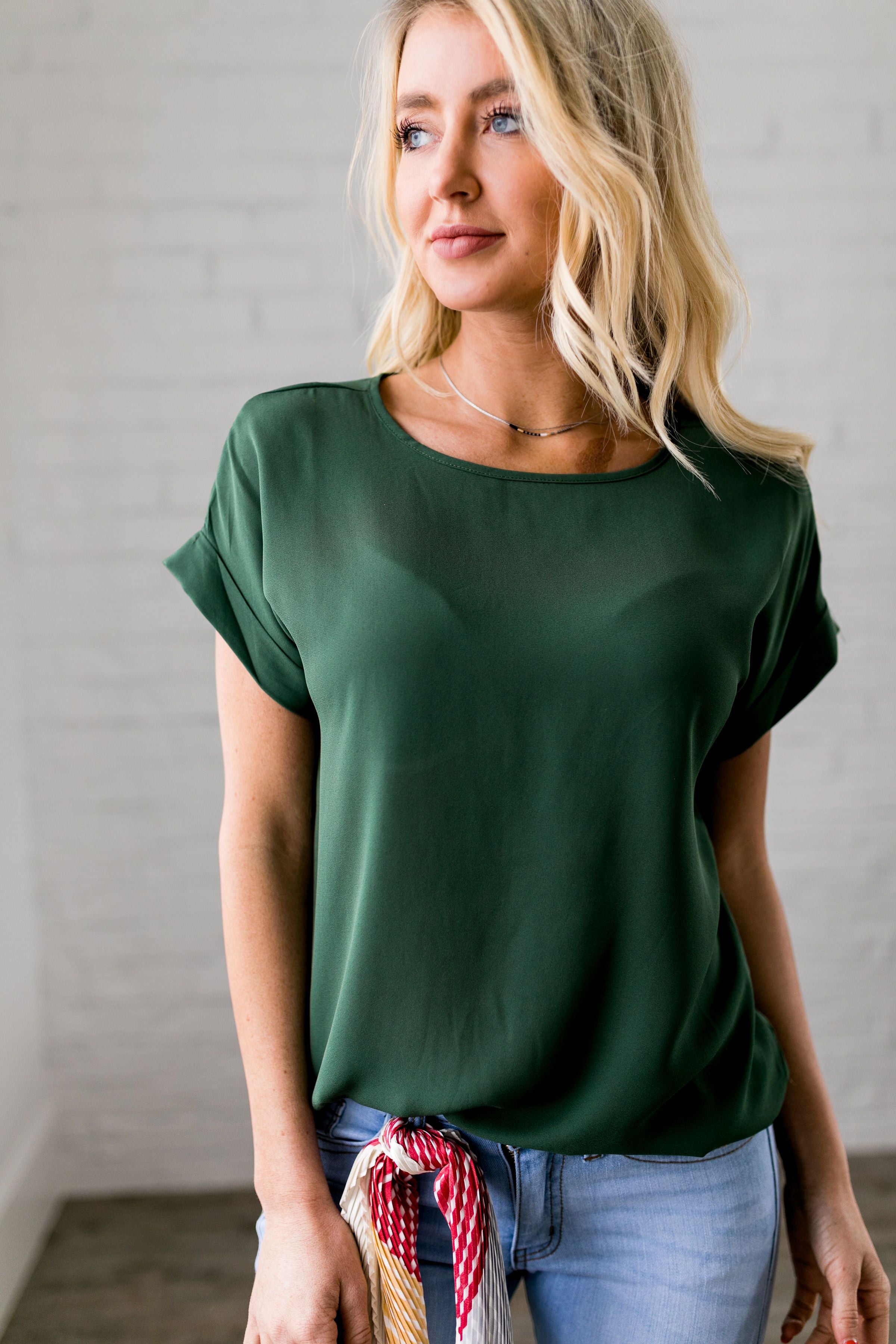 Chelsea Rolled Sleeve Top In Olive