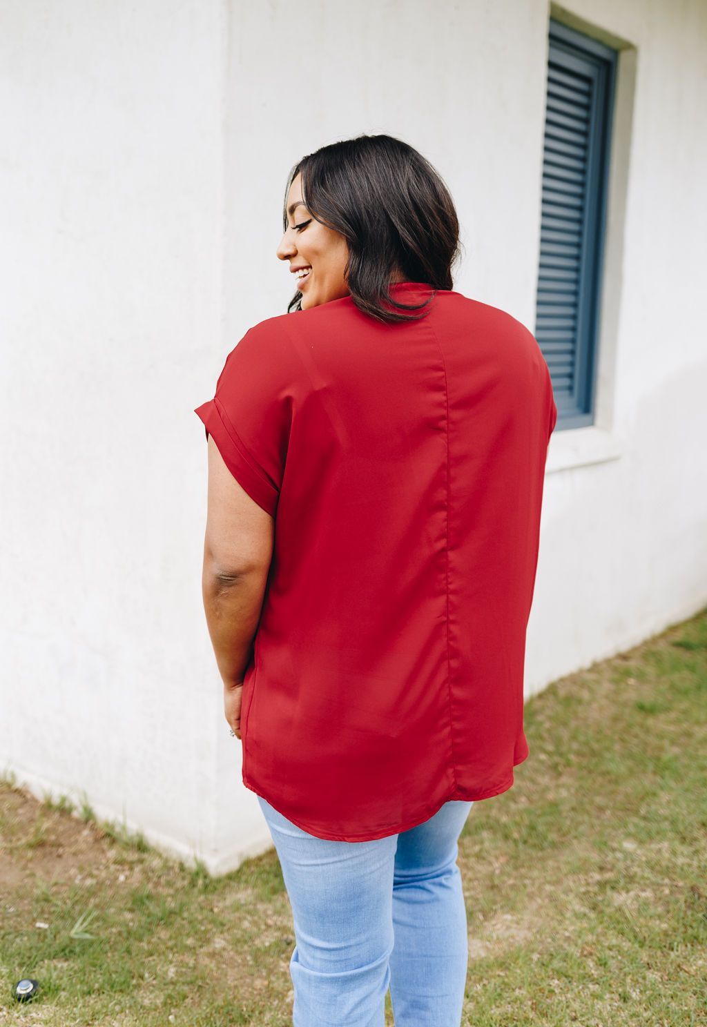 Chelsea Rolled Sleeve Top In Ruby Red