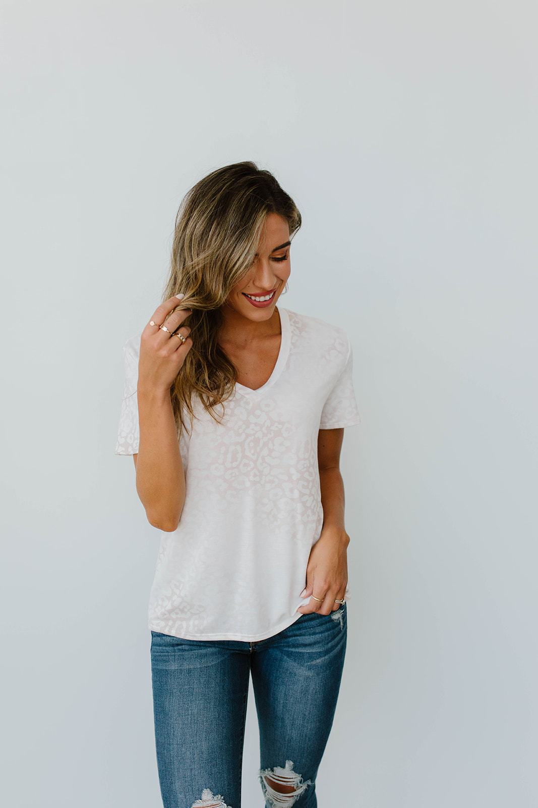 Fading Away Leopard V-Neck In Taupe
