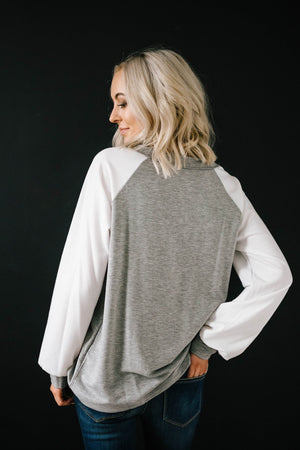 Good Vibes Top in Gray