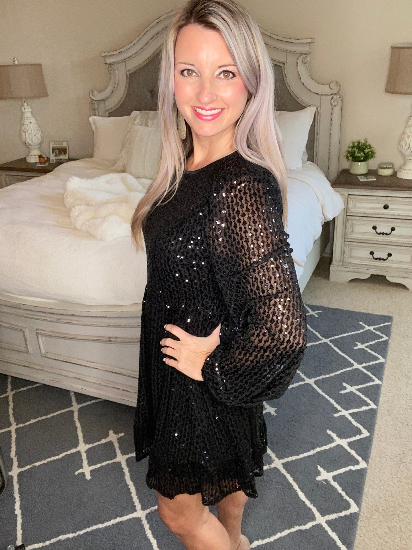 Mia Sequin Dress in Black