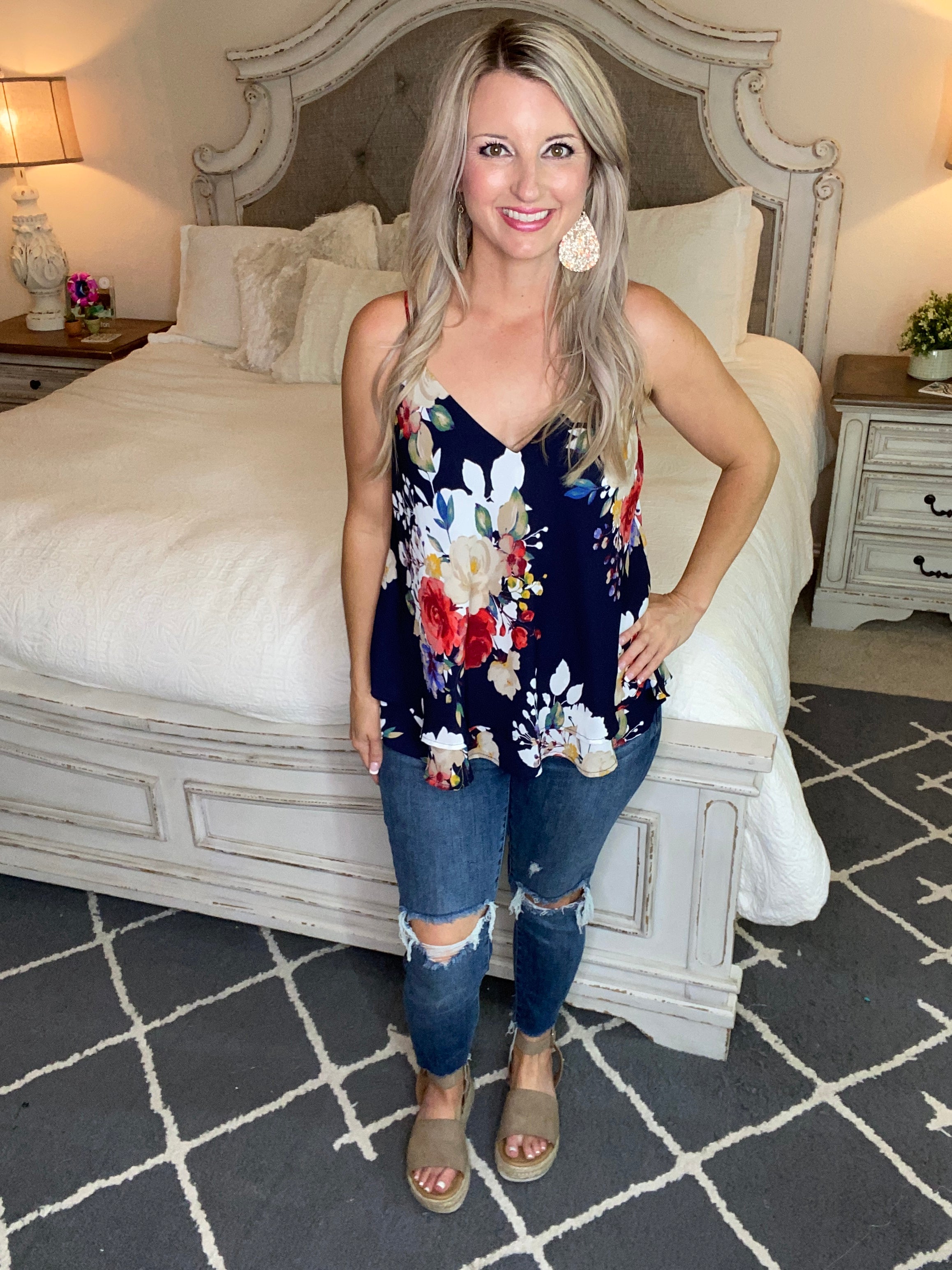 Elegant Floral Camisole In Navy