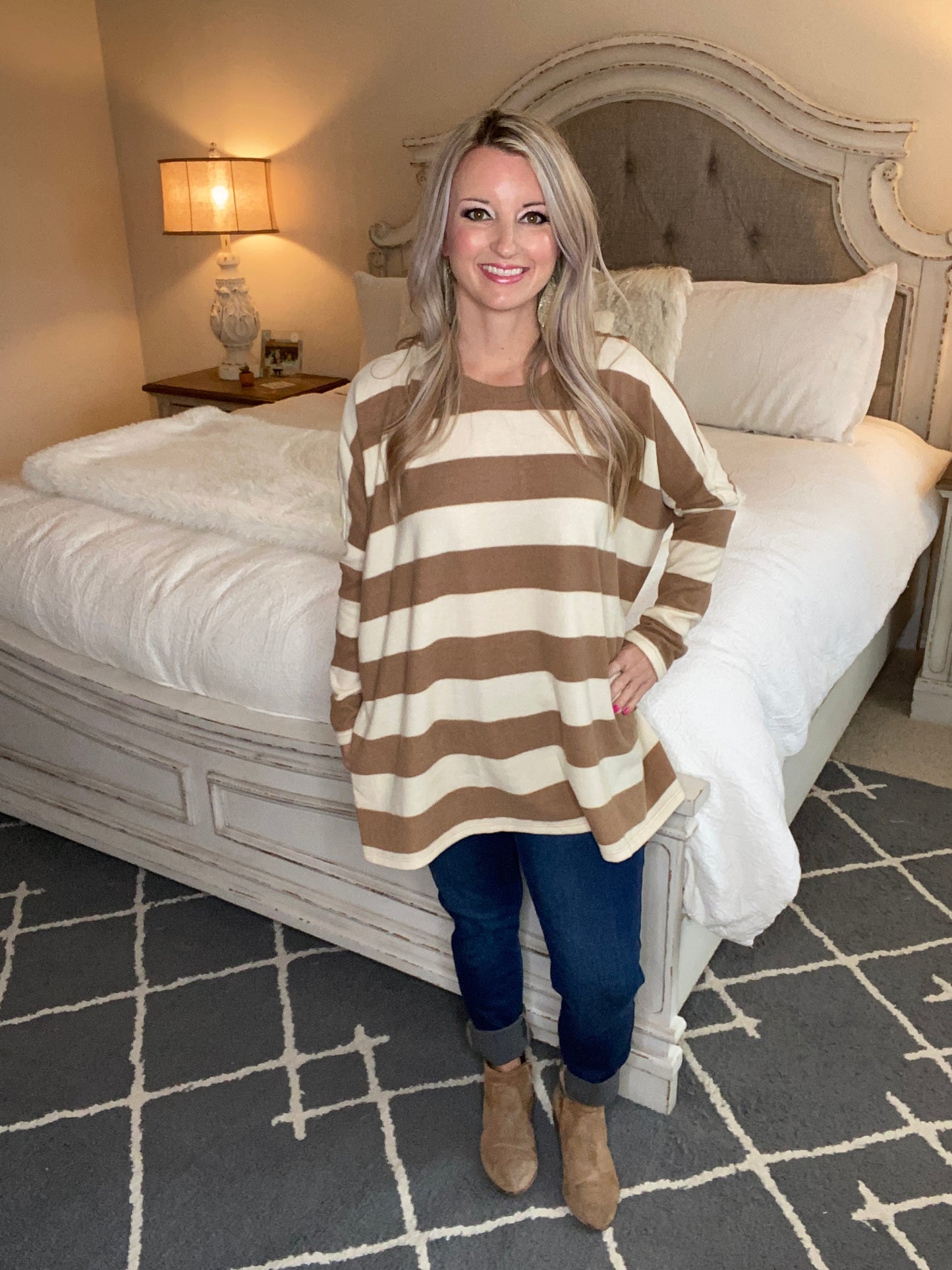Horizontal Lines Top in Taupe