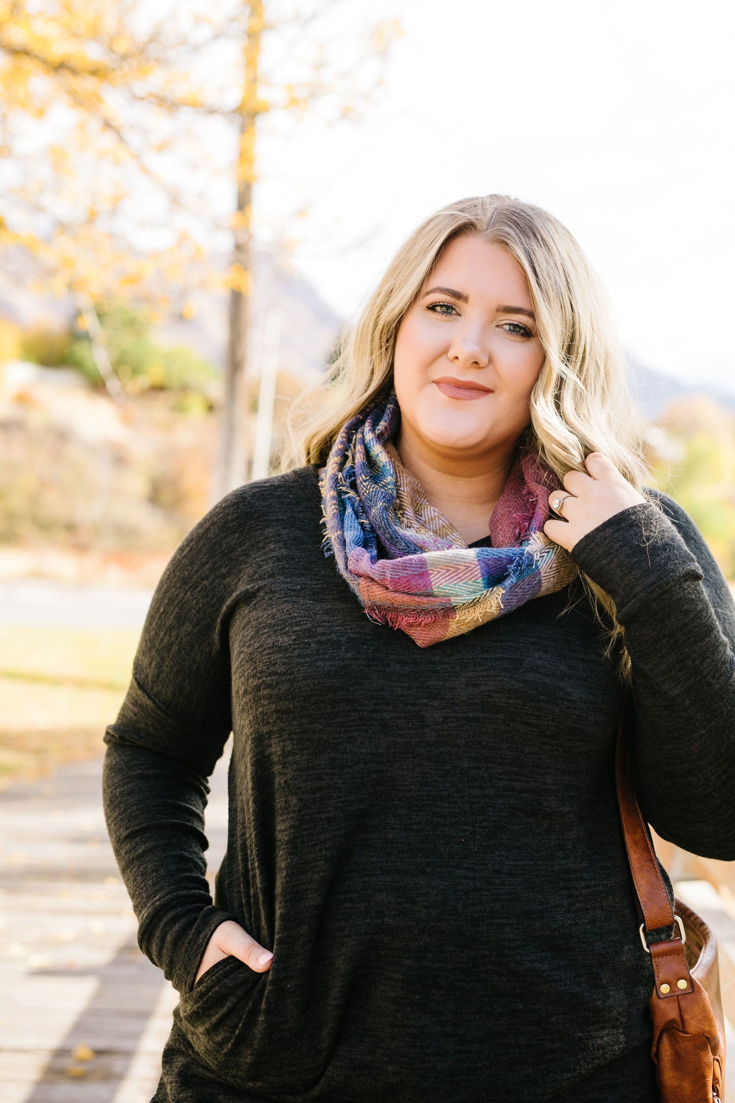 Nacho Basic Scarf In Camel