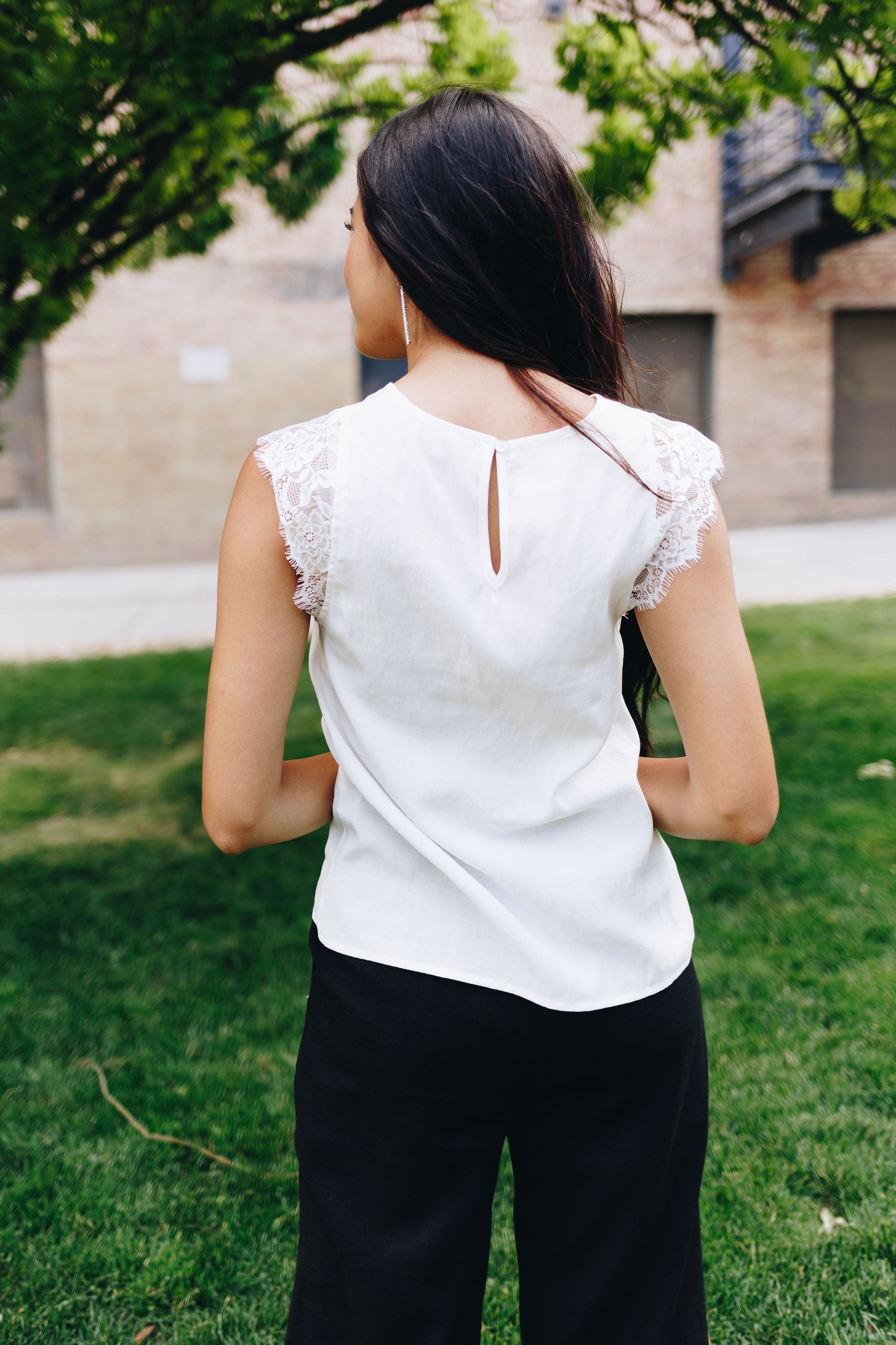 Lace Cap Sleeve Blouse In White
