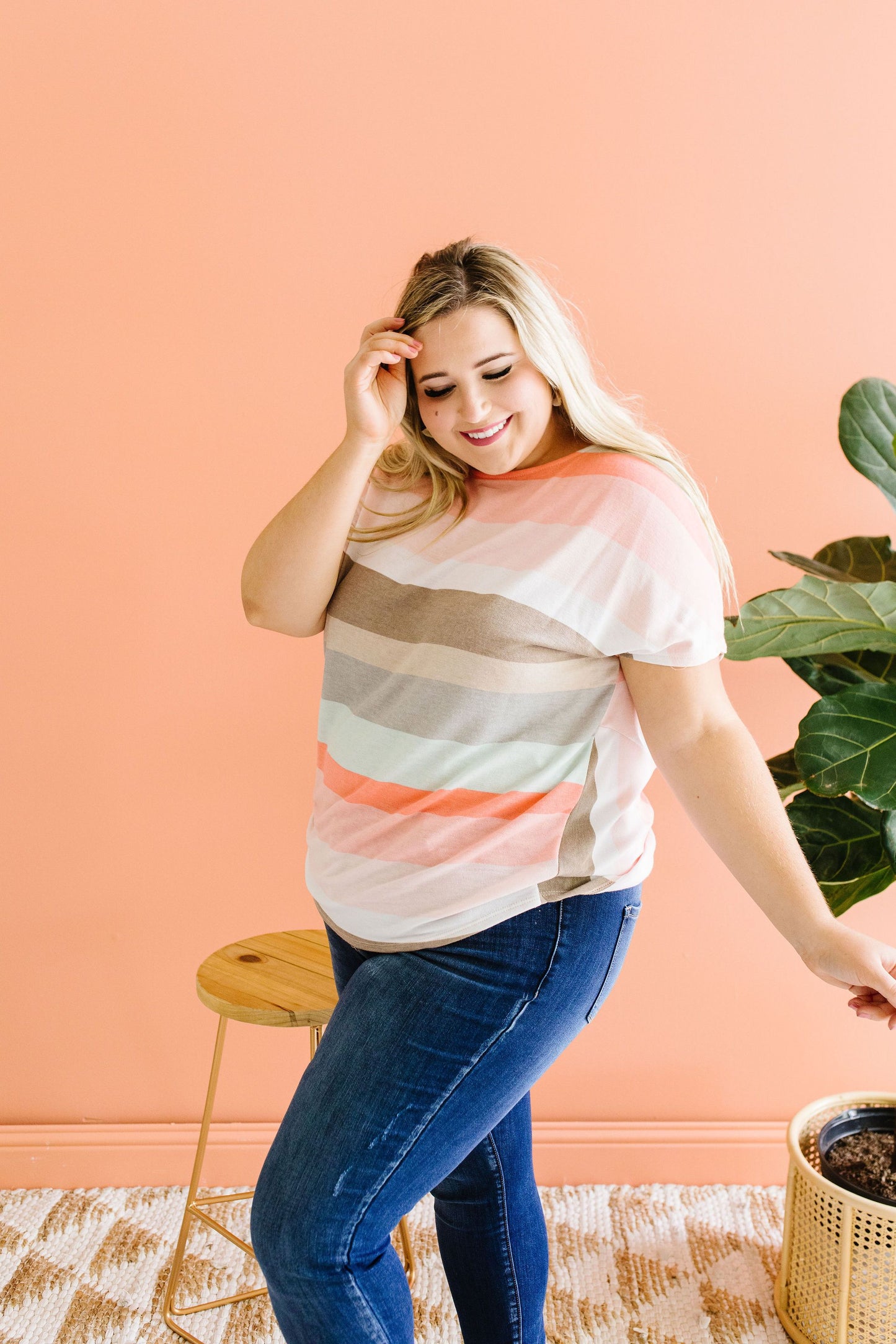 Peachy Back V Top