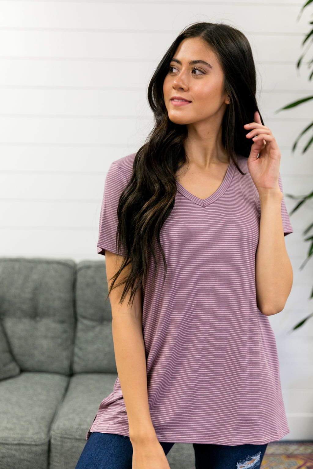 Subtle Stripe V-Neck Tee In Mauve