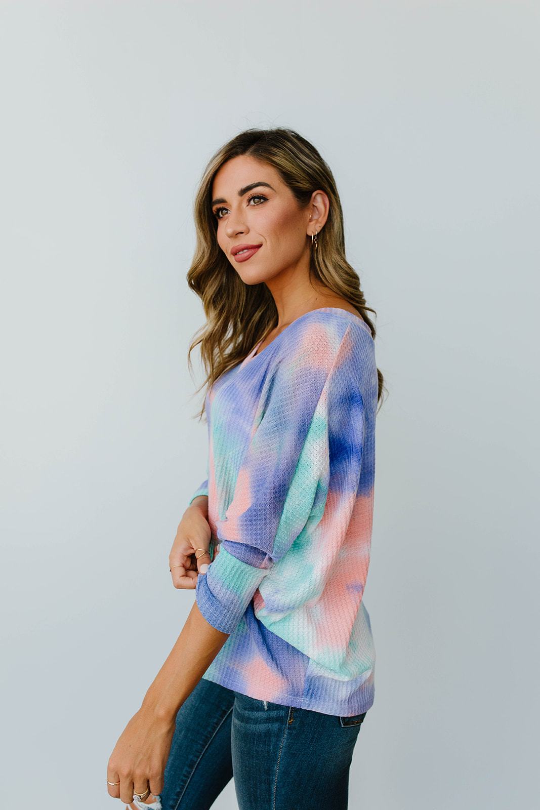 Textured Tie Dye V-Neck Top