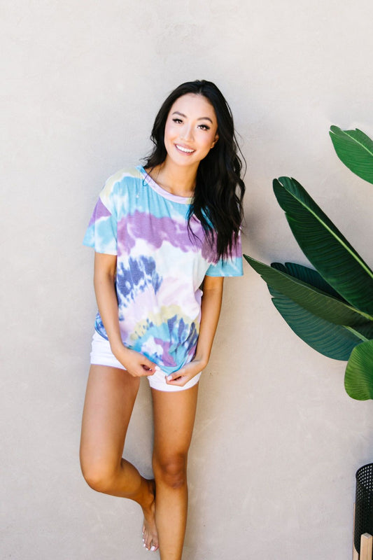 Tie Dye Swirls Top In Purple-
