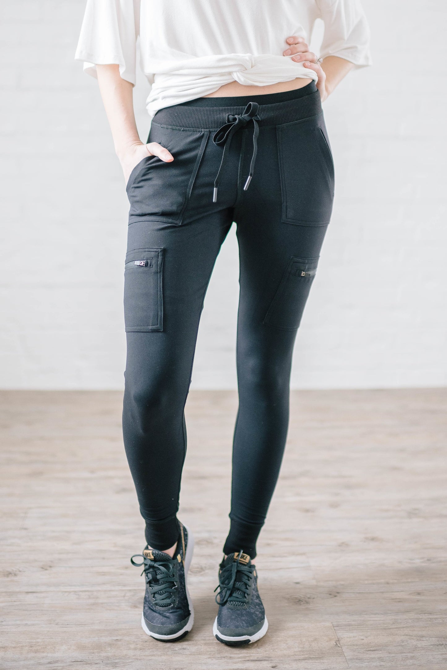 Work It Cargo Joggers in Black