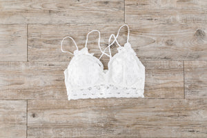 XOXO Scalloped Lace Bralette In Ivory